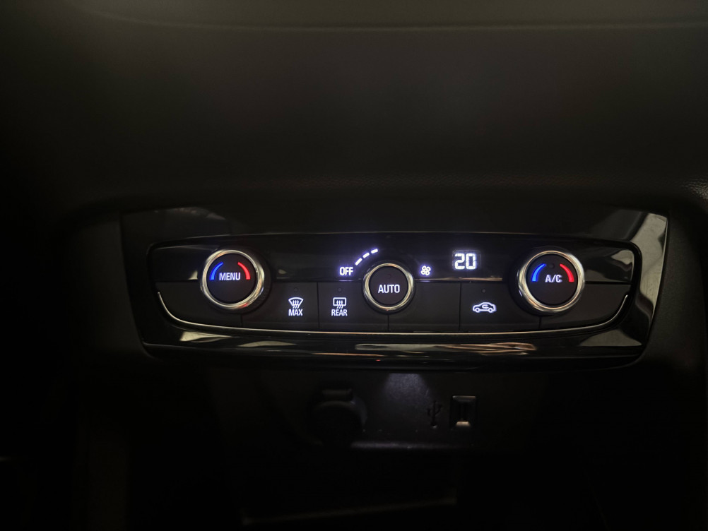 Acheter Opel Corsa E Corsa Electrique 136 ch & Batterie 50 kw/h Elegance 5p occasion dans les concessions du Groupe Faurie