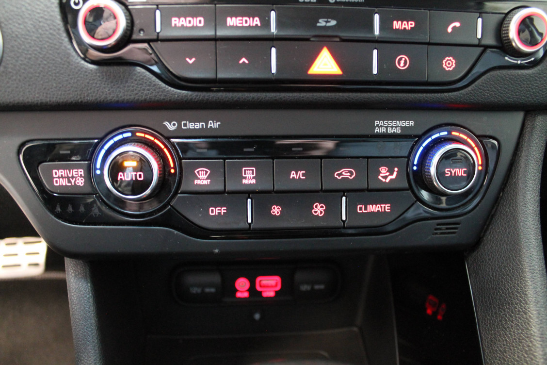 Acheter Kia Niro Niro 1.6 GDi Hybride 141 ch DCT6 Premium 5p occasion dans les concessions du Groupe Faurie