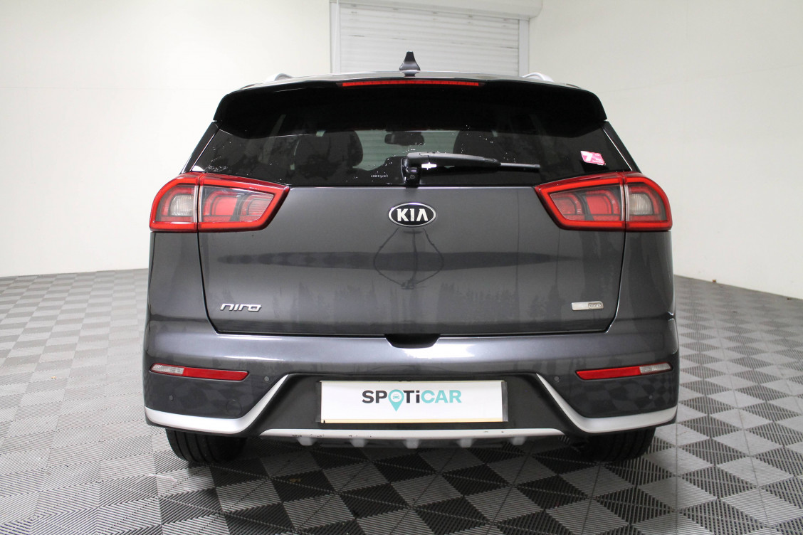 Acheter Kia Niro Niro 1.6 GDi Hybride 141 ch DCT6 Premium 5p occasion dans les concessions du Groupe Faurie
