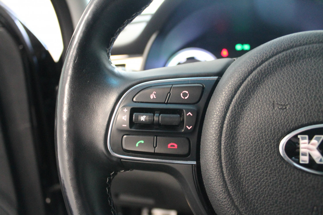 Acheter Kia Niro Niro 1.6 GDi Hybride 141 ch DCT6 Premium 5p occasion dans les concessions du Groupe Faurie