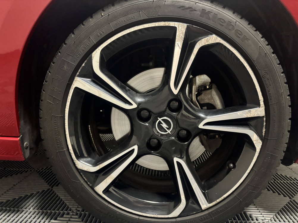 Acheter Opel Corsa Corsa 1.2 Turbo 100 ch BVA8 GS Line 5p occasion dans les concessions du Groupe Faurie