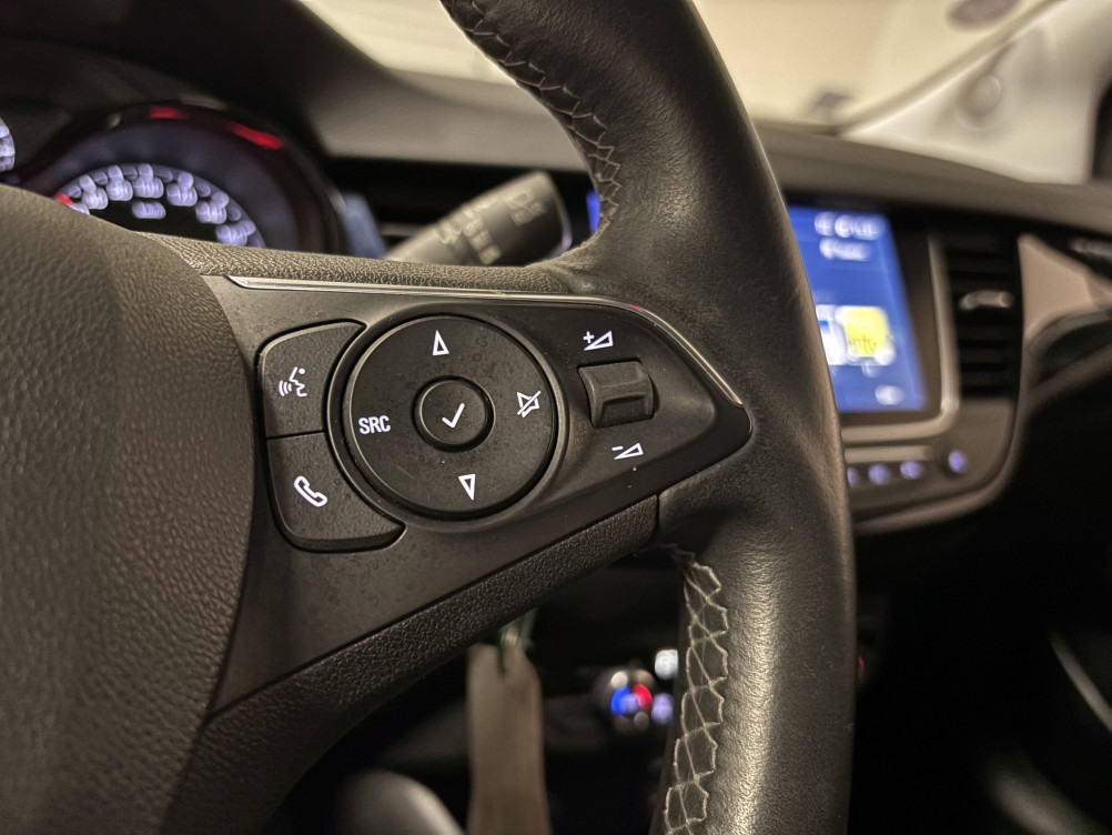 Acheter Opel Crossland X Crossland X 1.2 Turbo 110 ch Design 120 ans 5p occasion dans les concessions du Groupe Faurie