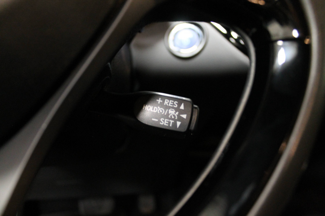 Acheter Toyota C-HR C-HR Hybride 1.8L Dynamic Business + Programme Beyond Zero Academy 5p occasion dans les concessions du Groupe Faurie