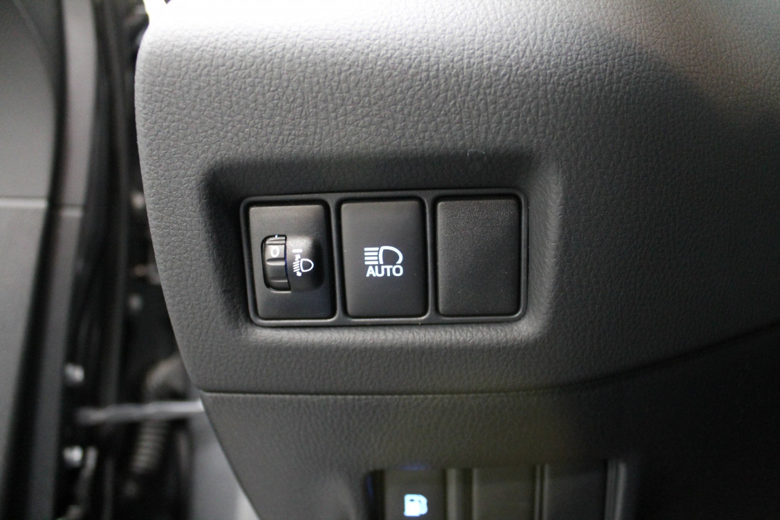 Acheter Toyota C-HR C-HR Hybride 1.8L Dynamic Business + Programme Beyond Zero Academy 5p occasion dans les concessions du Groupe Faurie