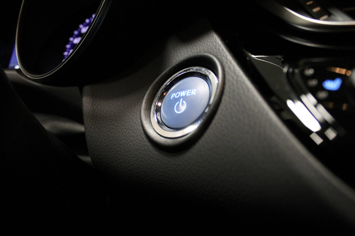 Acheter Toyota C-HR C-HR Hybride 1.8L Dynamic Business + Programme Beyond Zero Academy 5p occasion dans les concessions du Groupe Faurie