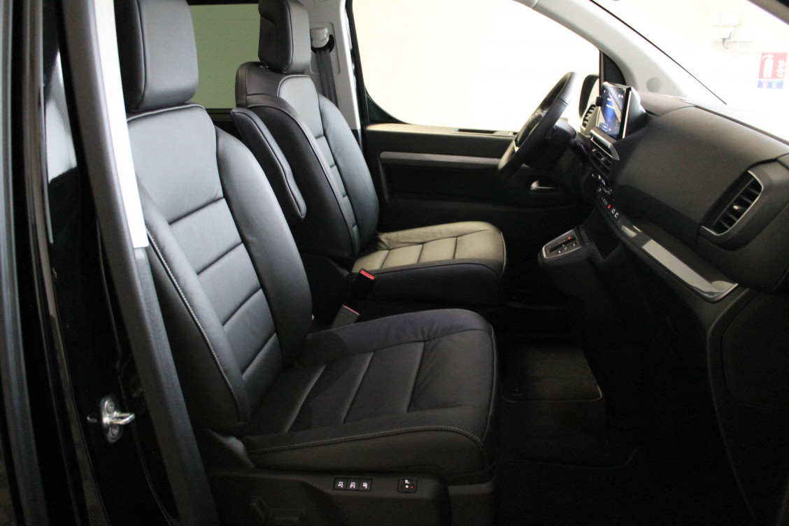 Acheter Opel Zafira Zafira Taille XL 2.2 Diesel 180 ch S&S EAT8 Business Pack 5p neuf dans les concessions du Groupe Faurie