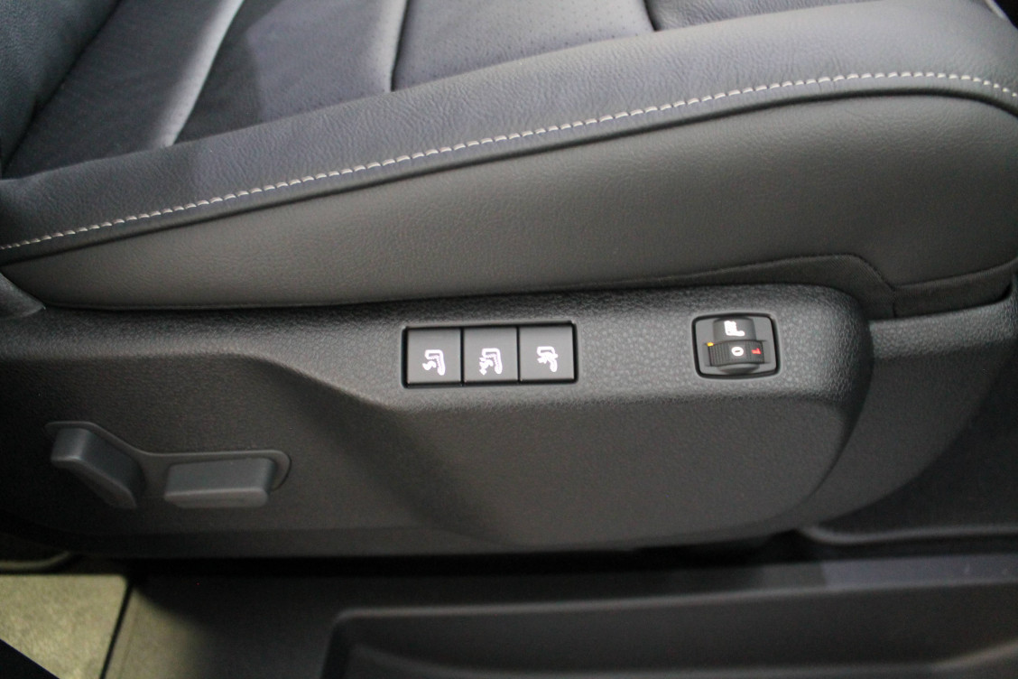 Acheter Opel Zafira Zafira Taille XL 2.2 Diesel 180 ch S&S EAT8 Business Pack 5p neuf dans les concessions du Groupe Faurie