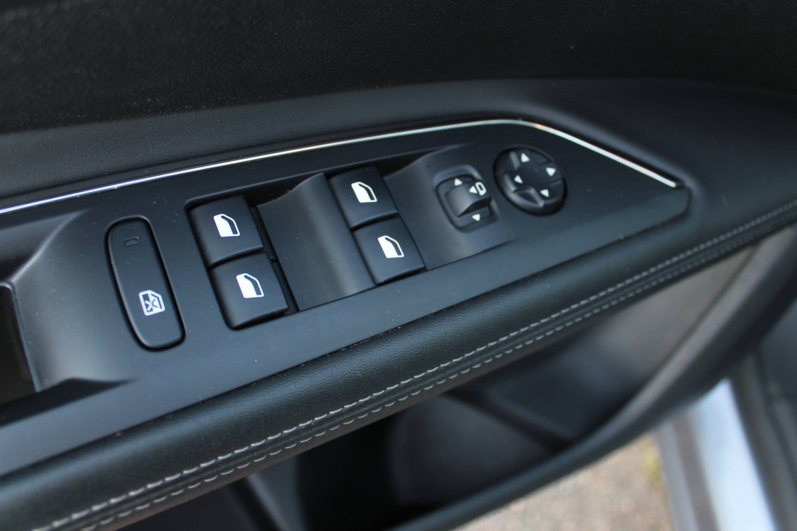 Acheter Peugeot 5008 5008 PureTech 130ch S&S EAT8 Allure Business 5p occasion dans les concessions du Groupe Faurie