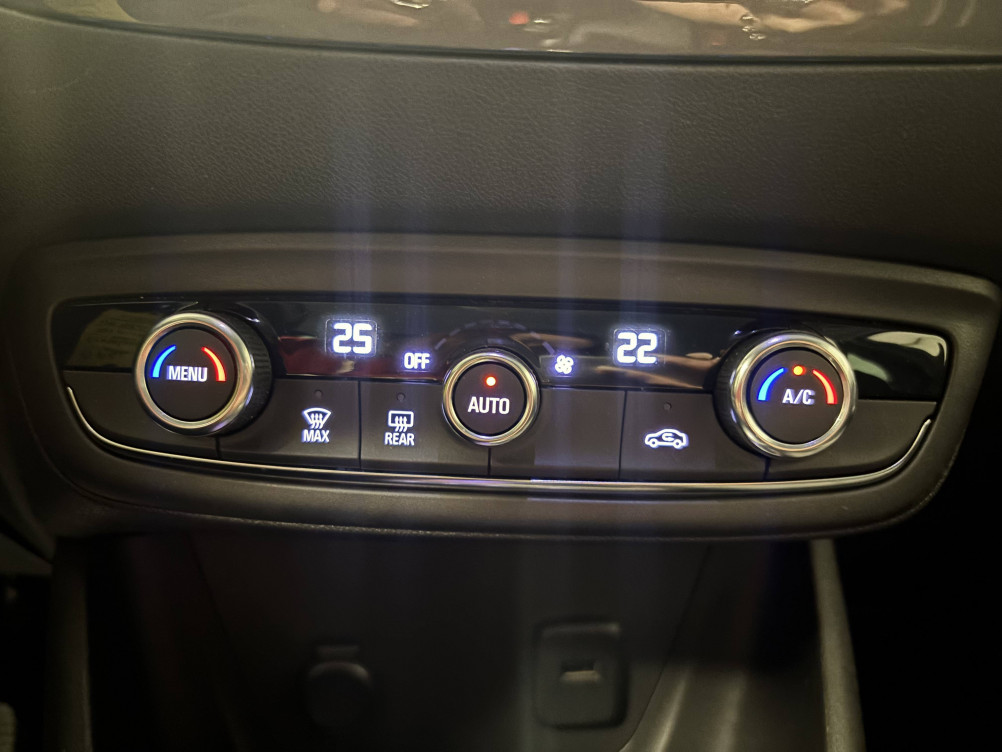 Acheter Opel Crossland Crossland 1.2 Turbo 130 ch BVA6 Elegance Business 5p occasion dans les concessions du Groupe Faurie