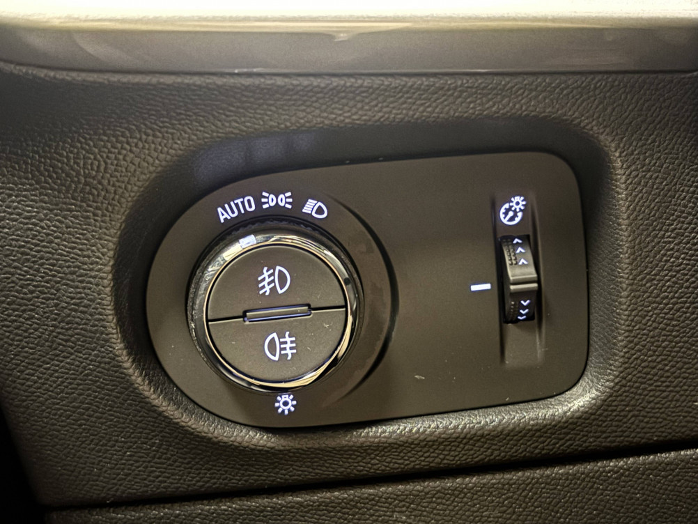 Acheter Opel Mokka Mokka 1.2 Turbo 130 ch BVA8 Ultimate 5p occasion dans les concessions du Groupe Faurie