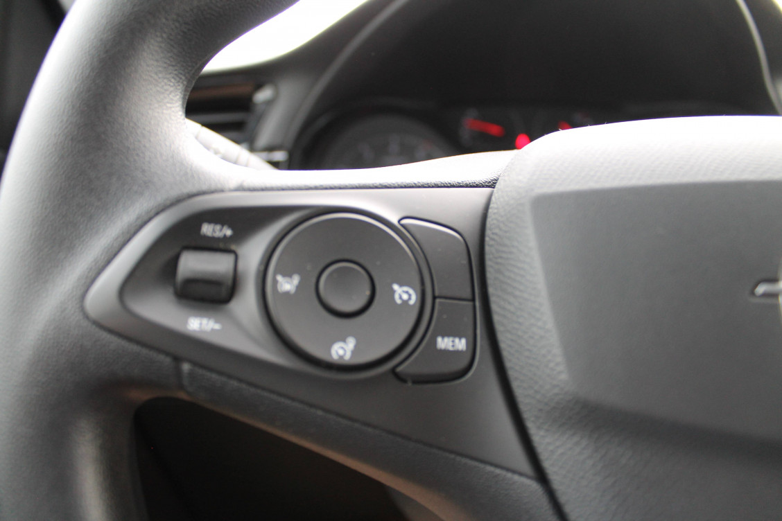 Acheter Opel Corsa Corsa 1.2 75 ch BVM5  5p occasion dans les concessions du Groupe Faurie