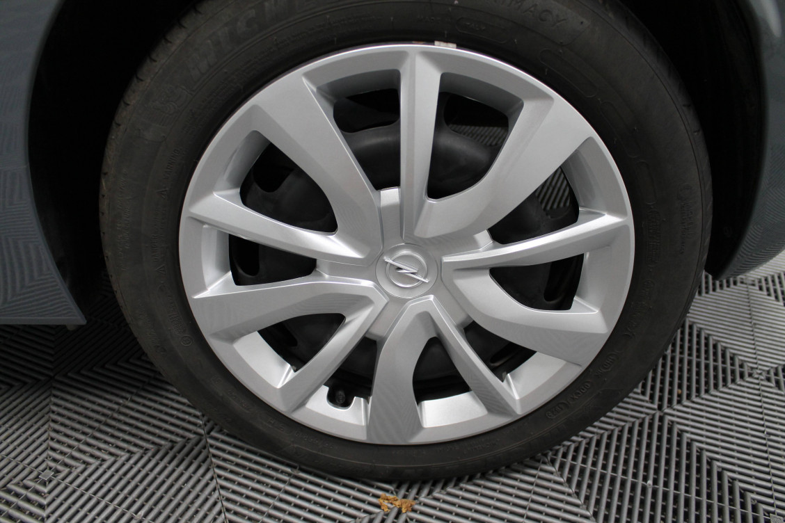 Acheter Opel Corsa Corsa 1.2 75 ch BVM5  5p occasion dans les concessions du Groupe Faurie