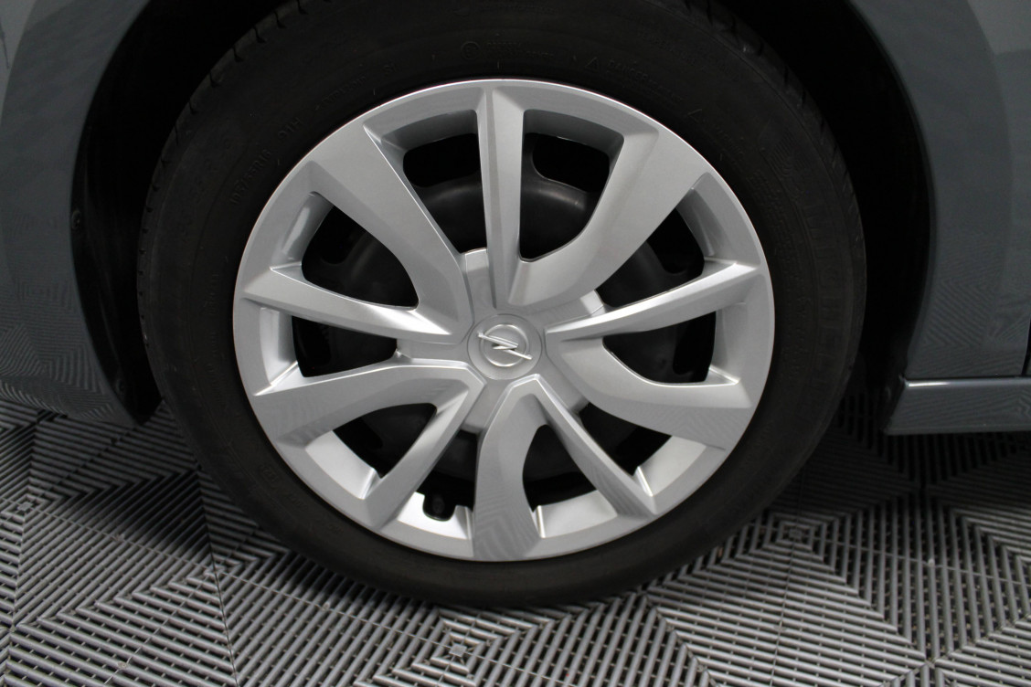 Acheter Opel Corsa Corsa 1.2 75 ch BVM5  5p occasion dans les concessions du Groupe Faurie