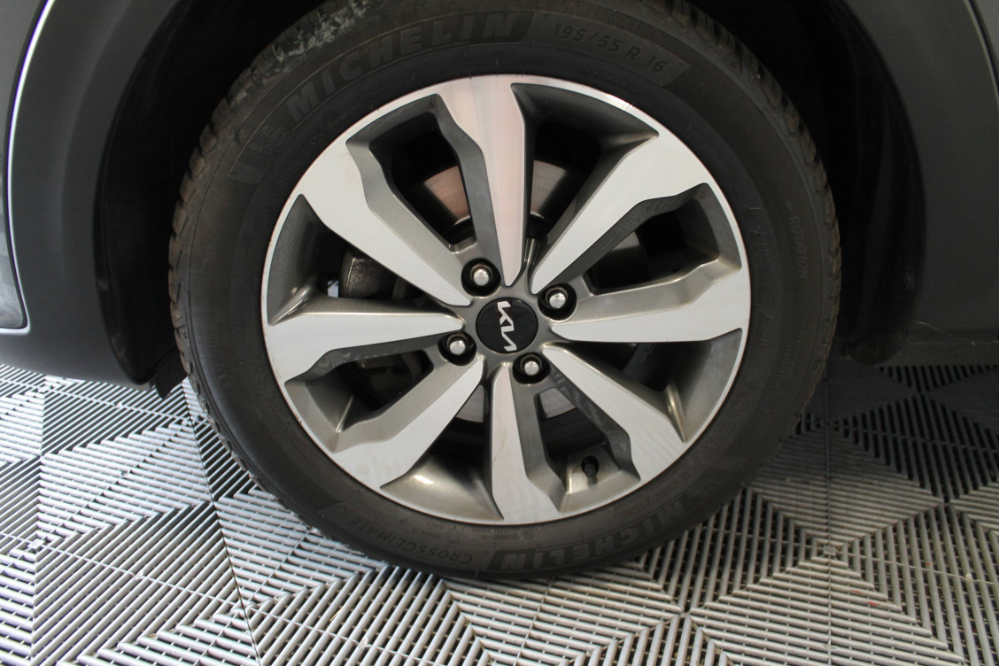 Acheter Kia Stonic Stonic 1.0 T-GDi 100 ch DCT7 Active 5p occasion dans les concessions du Groupe Faurie