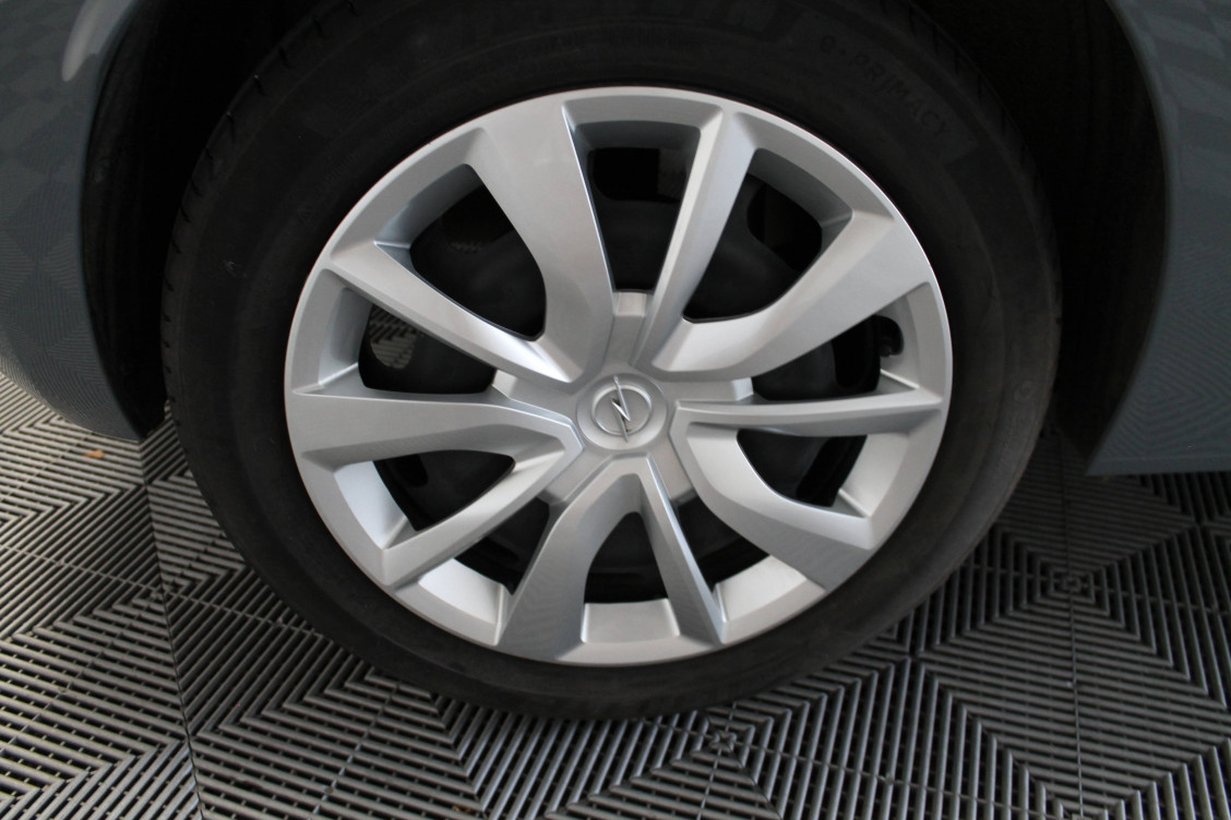 Acheter Opel Corsa Corsa 1.2 75 ch BVM5  5p occasion dans les concessions du Groupe Faurie