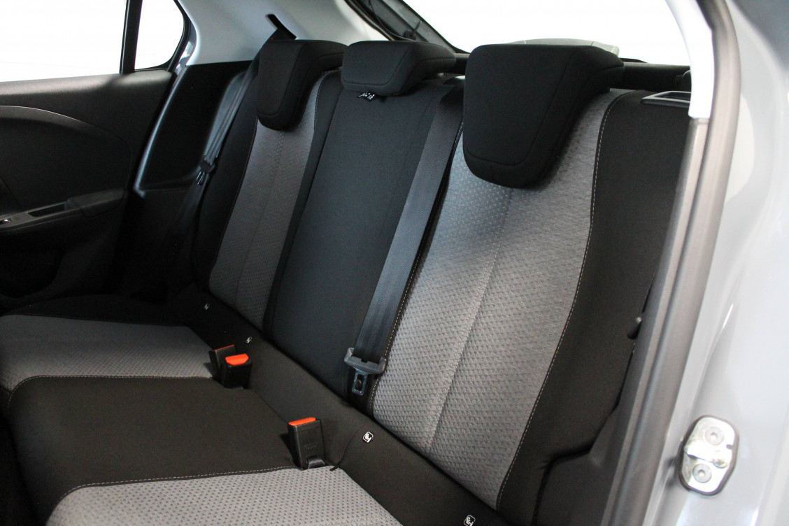 Acheter Opel Corsa Corsa 1.2 75 ch BVM5  5p occasion dans les concessions du Groupe Faurie