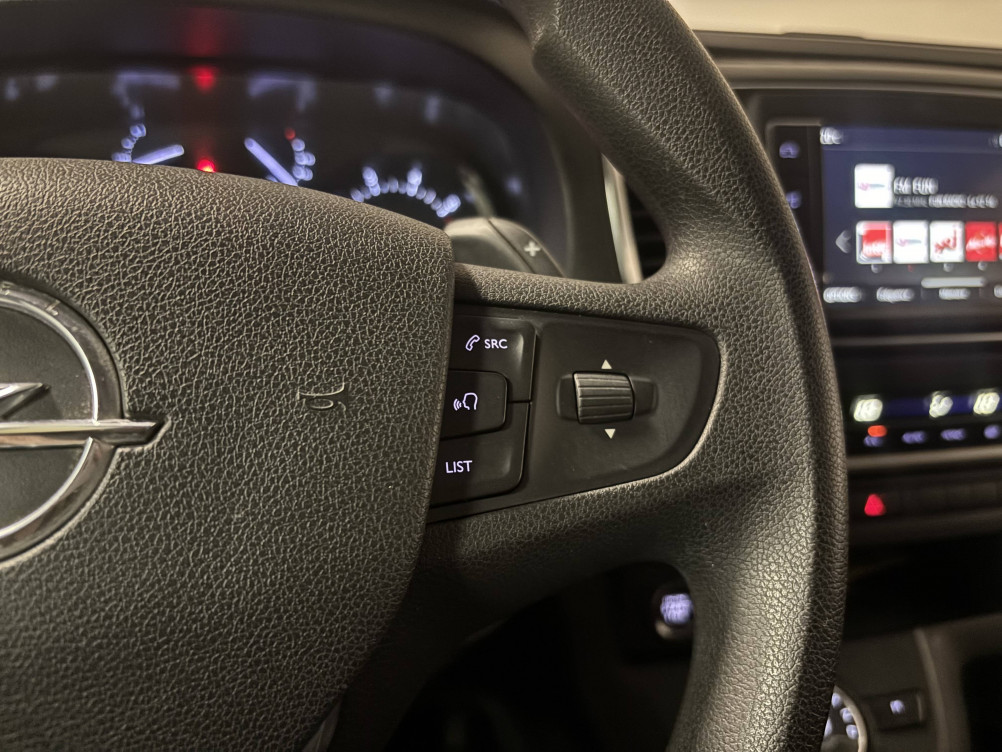 Acheter Opel Vivaro Fourgon VIVARO CA FIXE L3 2.0 DIESEL 180 CH PTAC AUGMENTE BVA8 PACK BUSINESS 4p occasion dans les concessions du Groupe Faurie