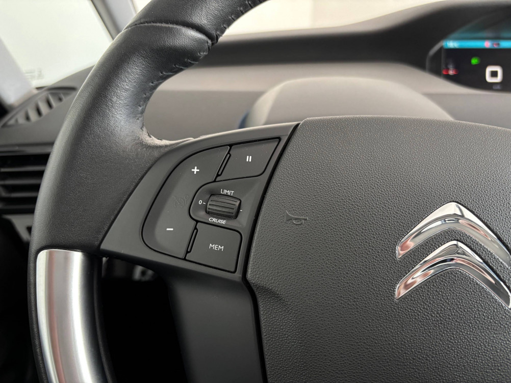 Acheter Citroën C4 Spacetourer Grand C4 Spacetourer PureTech 130 S&S BVM6 Feel 5p occasion dans les concessions du Groupe Faurie