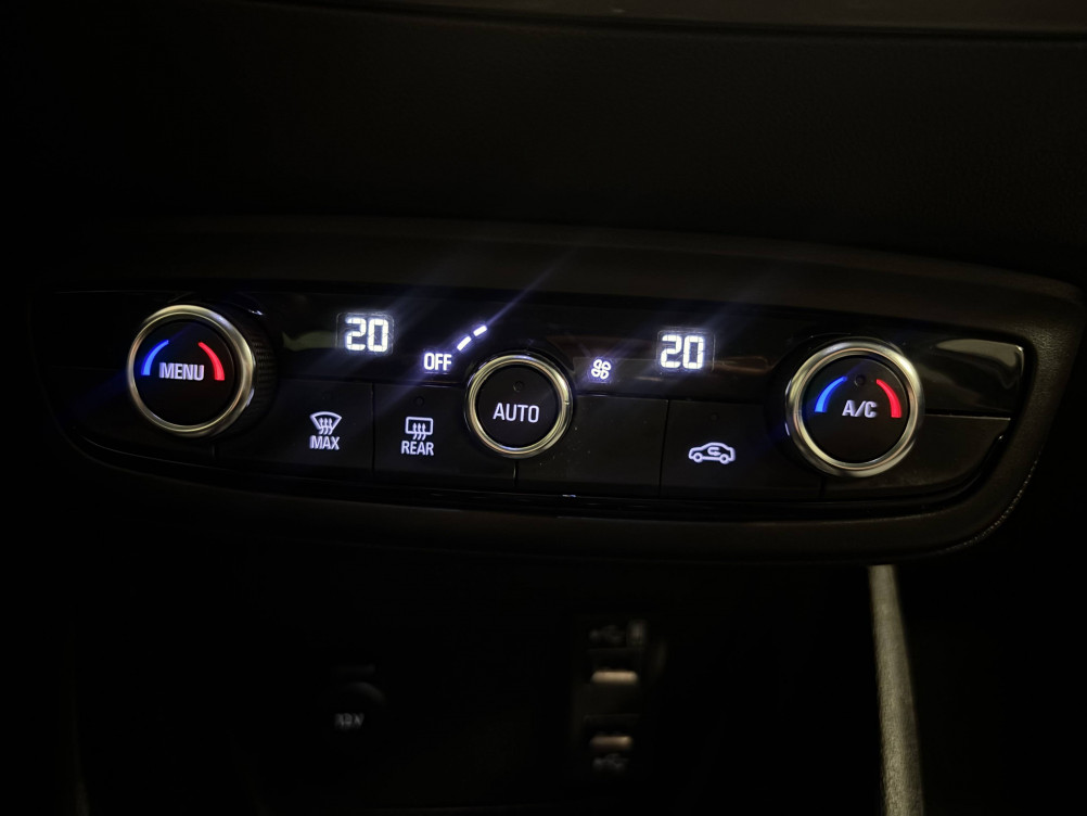 Acheter Opel Crossland Crossland 1.2 Turbo 110 ch BVM6 Elegance Business 5p occasion dans les concessions du Groupe Faurie