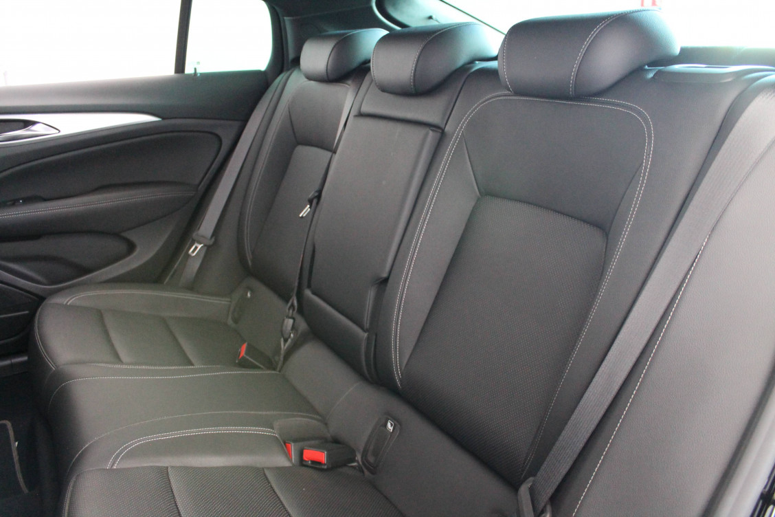 Acheter Opel Insignia Insignia Grand Sport 2.0 Diesel 174 ch BVA8 Ultimate 5p occasion dans les concessions du Groupe Faurie