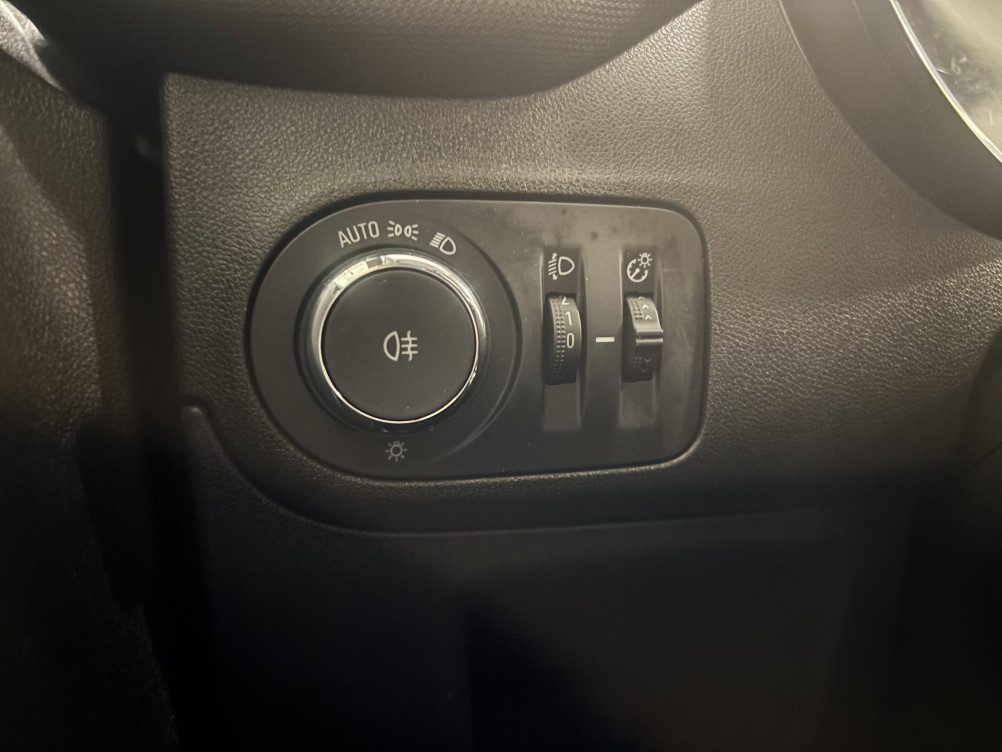 Acheter Opel Crossland Crossland 1.2 Turbo 110 ch BVM6 Elegance Business 5p occasion dans les concessions du Groupe Faurie