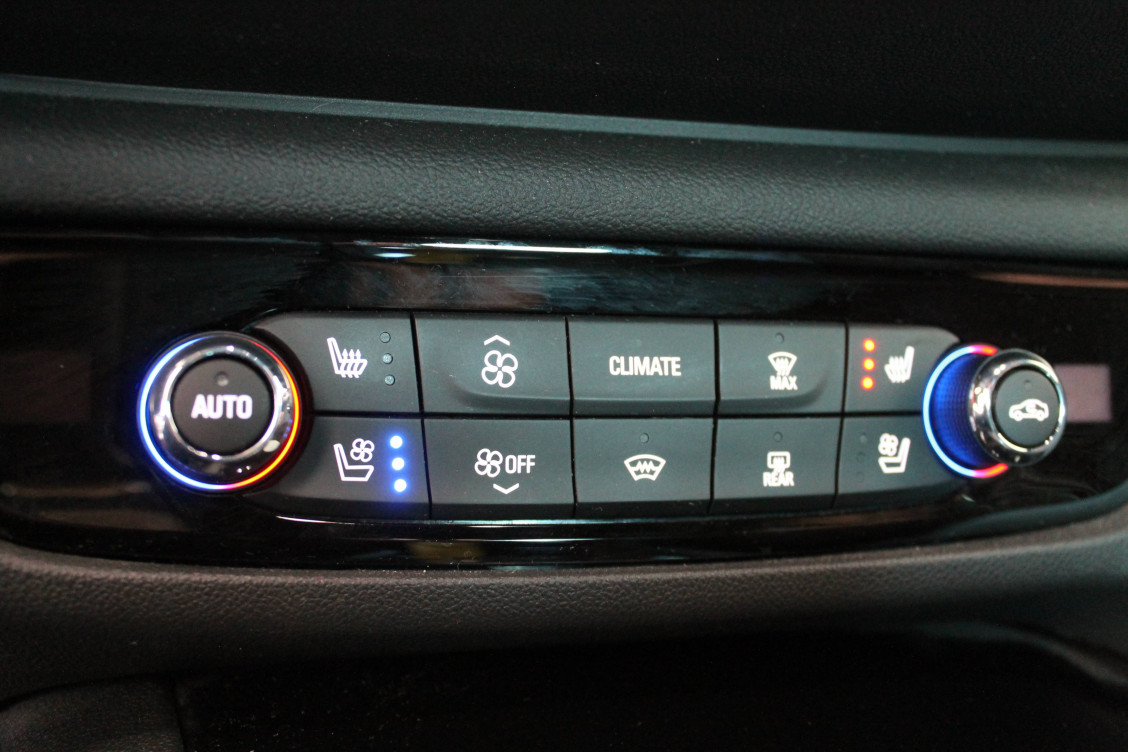 Acheter Opel Insignia Insignia Grand Sport 2.0 Diesel 174 ch BVA8 Ultimate 5p occasion dans les concessions du Groupe Faurie