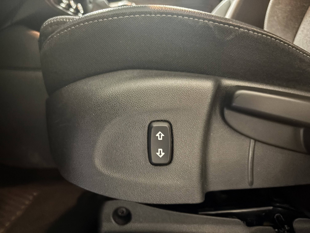 Acheter Opel Crossland Crossland 1.2 Turbo 110 ch BVM6 Elegance Business 5p occasion dans les concessions du Groupe Faurie