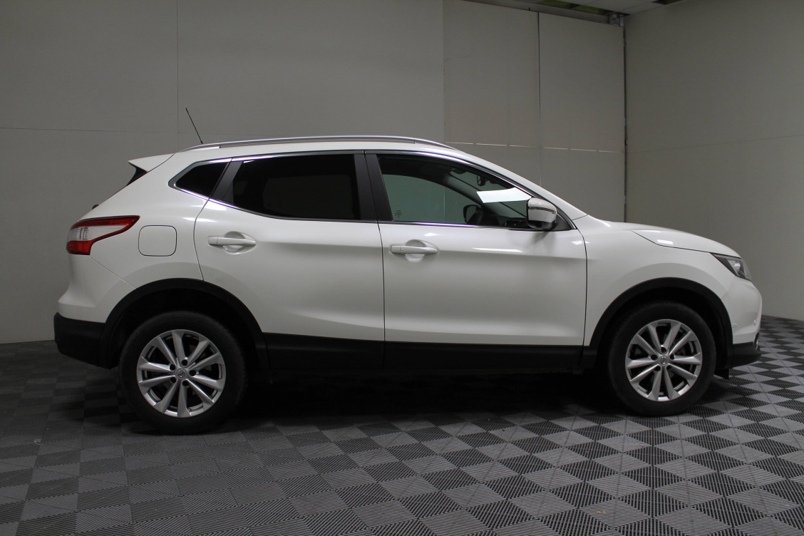 Acheter Nissan Qashqai Qashqai 1.2 DIG-T 115 Stop/Start Tekna Xtronic A 5p occasion dans les concessions du Groupe Faurie
