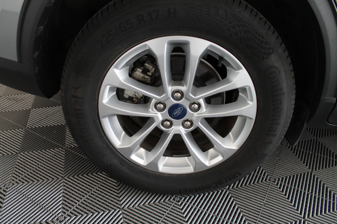 Acheter Ford Kuga Kuga 2.5 Duratec 190 ch FlexiFuel FHEV E85 Powershift Titanium 5p occasion dans les concessions du Groupe Faurie