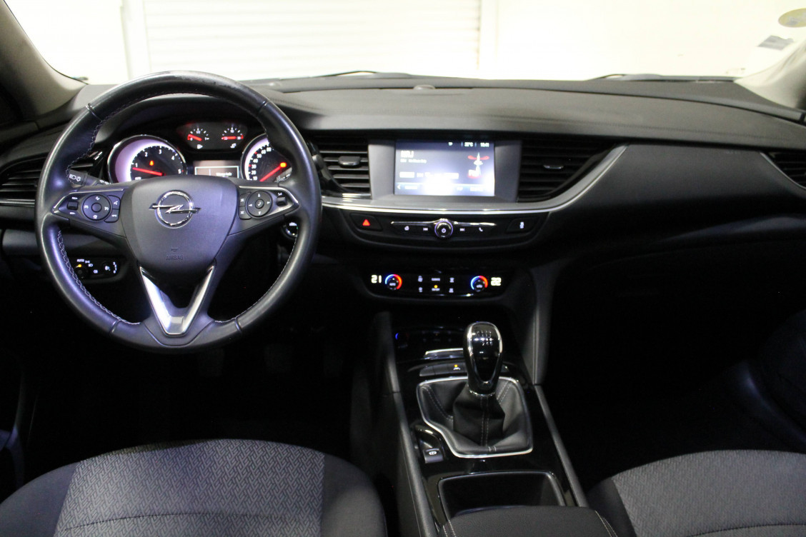 Acheter Opel Insignia Insignia Grand Sport 1.6 Diesel 136 ch Edition Business 5p occasion dans les concessions du Groupe Faurie