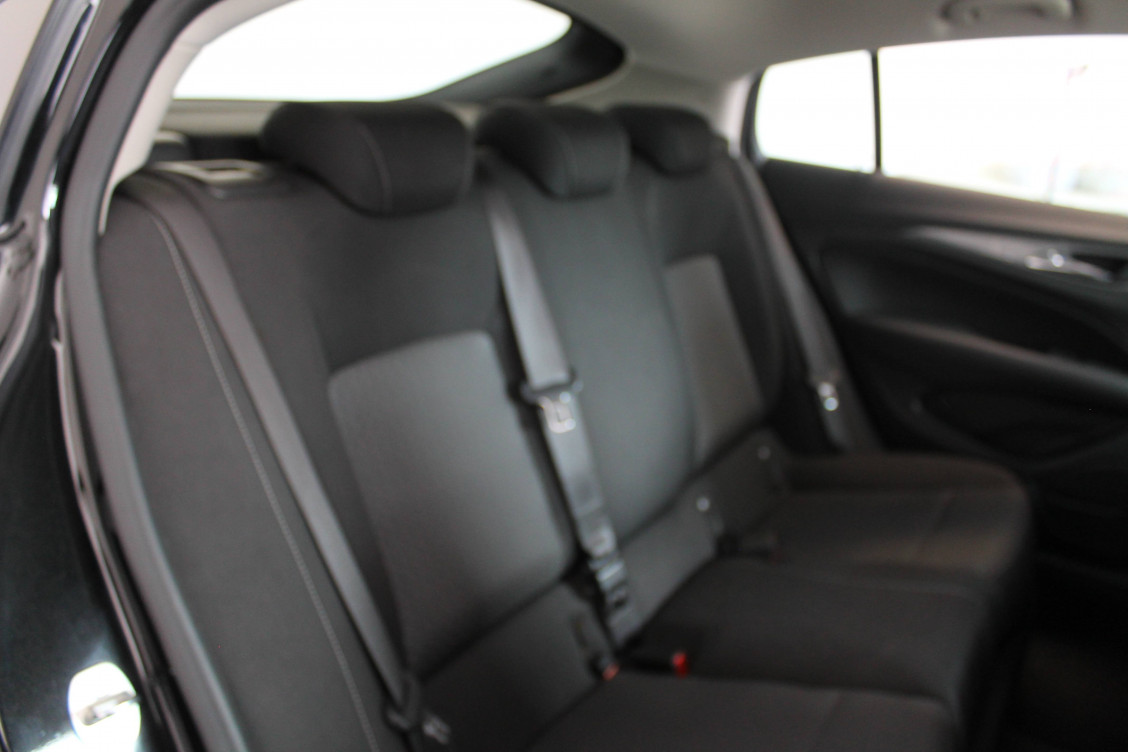 Acheter Opel Insignia Insignia Grand Sport 1.6 Diesel 136 ch Edition Business 5p occasion dans les concessions du Groupe Faurie