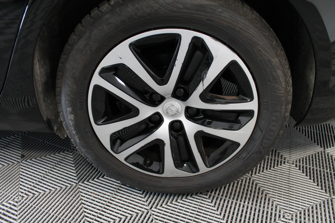 Acheter Opel Insignia Insignia Grand Sport 1.6 Diesel 136 ch Edition Business 5p occasion dans les concessions du Groupe Faurie