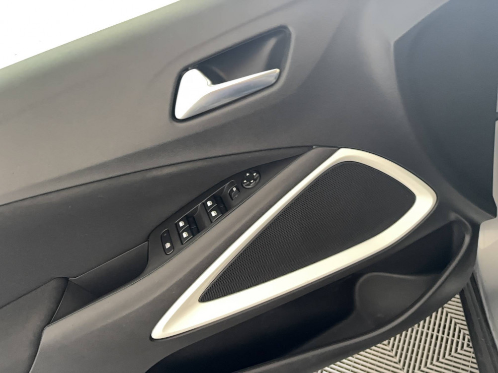 Acheter Opel Crossland X Crossland X 1.5 D 102 ch Design 120 ans 5p occasion dans les concessions du Groupe Faurie