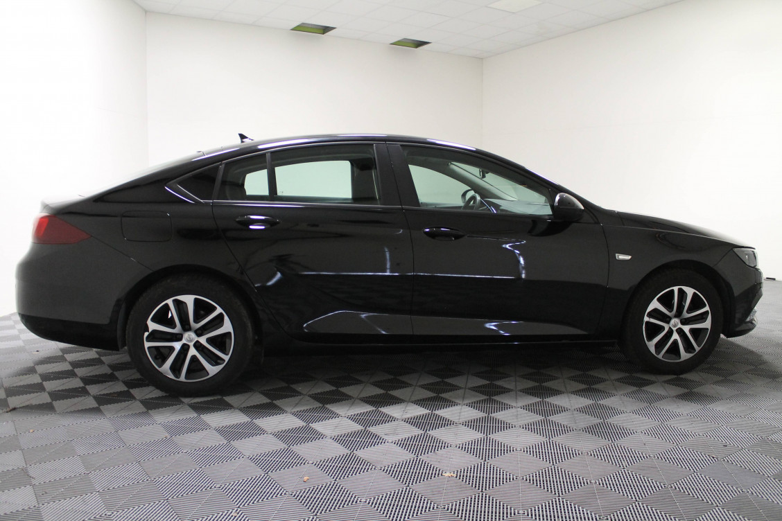 Acheter Opel Insignia Insignia Grand Sport 1.6 Diesel 136 ch Edition Business 5p occasion dans les concessions du Groupe Faurie