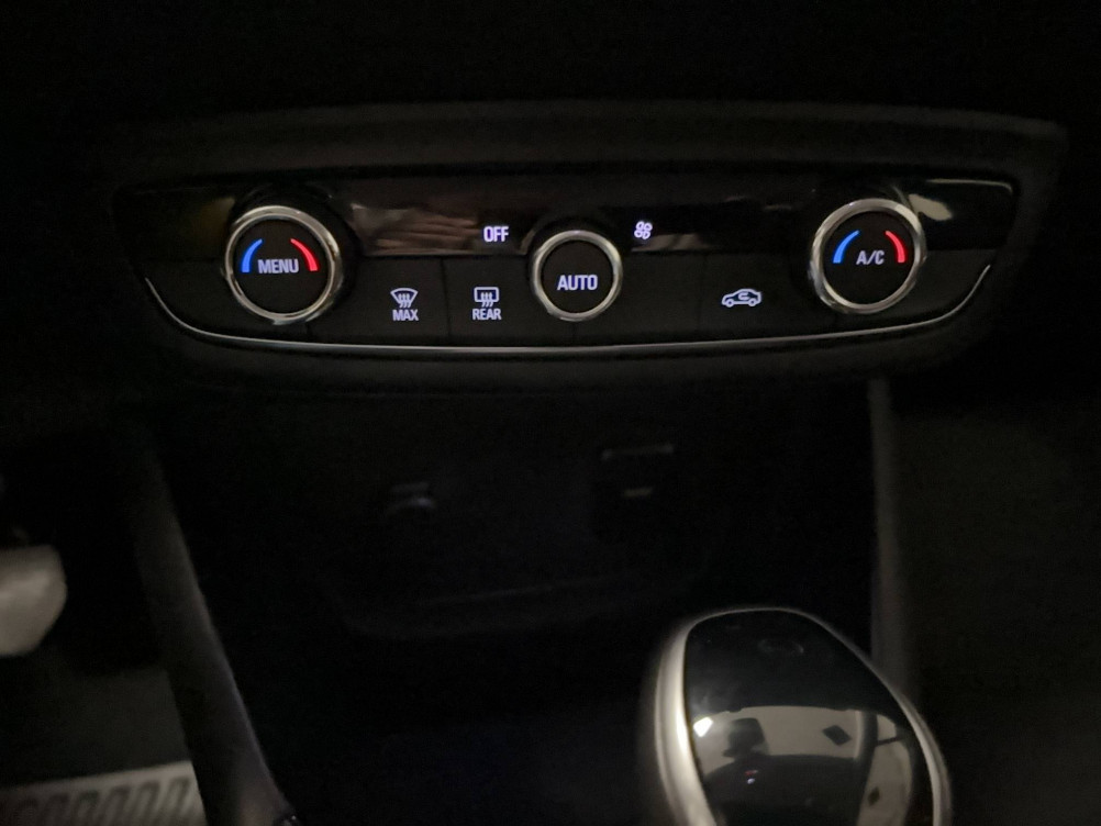 Acheter Opel Crossland Crossland 1.2 Turbo 130 ch BVA6 Elegance 5p occasion dans les concessions du Groupe Faurie