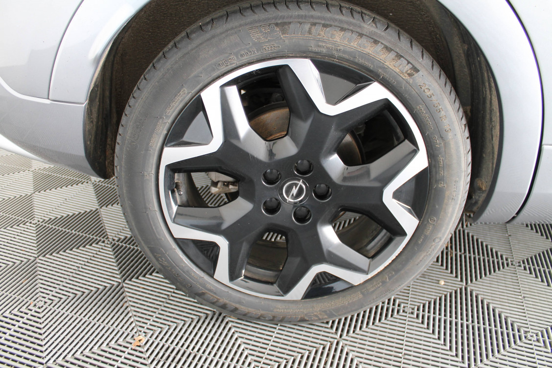 Acheter Opel Grandland Grandland Hybrid 225 ch BVA8 Elegance Business 5p occasion dans les concessions du Groupe Faurie