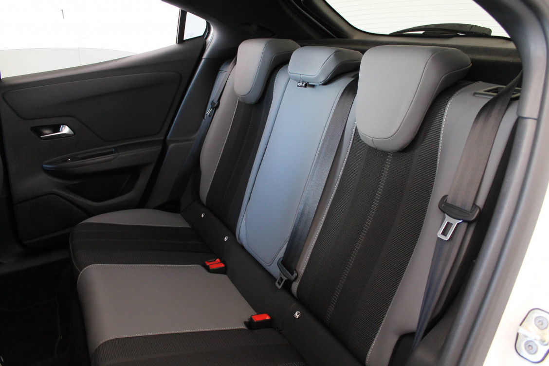 Acheter Opel Mokka Mokka Electrique 136 ch & Batterie 50 kWh Elegance 5p occasion dans les concessions du Groupe Faurie