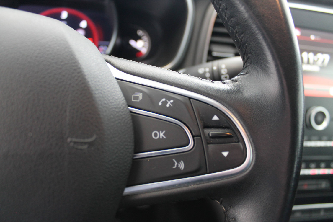 Acheter Renault Megane 4 Mégane IV Berline Blue dCi 115 Business 5p occasion dans les concessions du Groupe Faurie