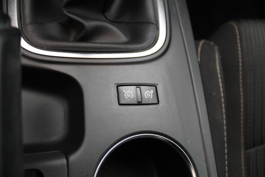 Acheter Renault Megane 4 Mégane IV Berline Blue dCi 115 Business 5p occasion dans les concessions du Groupe Faurie