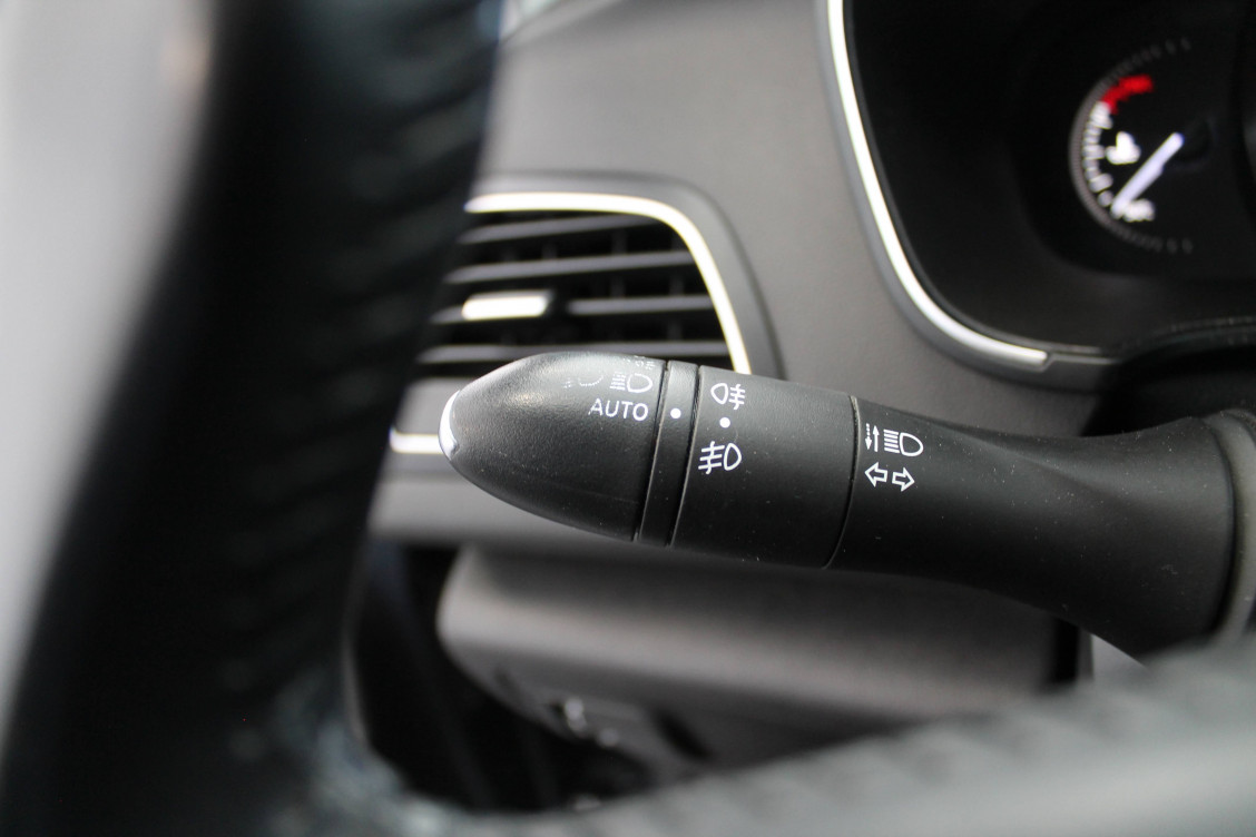 Acheter Renault Megane 4 Mégane IV Berline Blue dCi 115 Business 5p occasion dans les concessions du Groupe Faurie