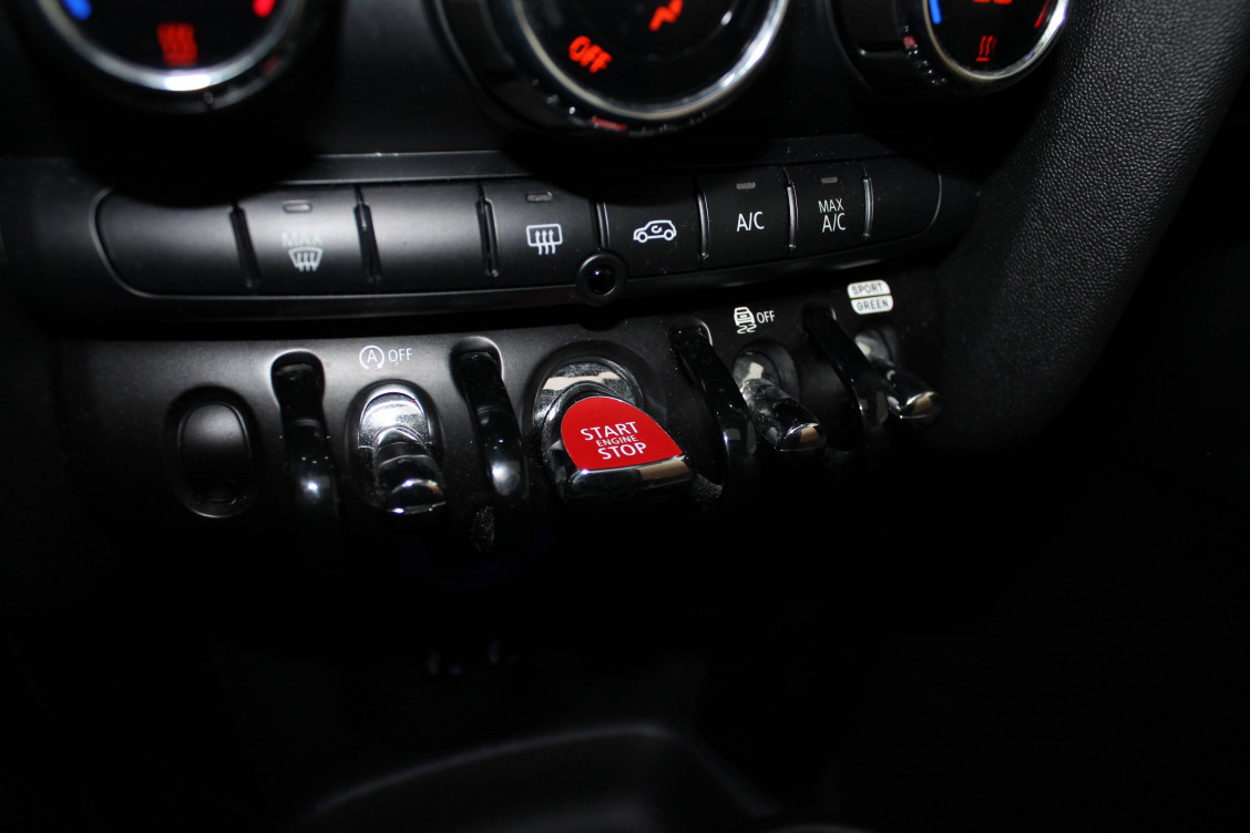 Acheter Mini Mini Hatch 3 Portes Cooper 136 ch Edition Greenwich 3p occasion dans les concessions du Groupe Faurie