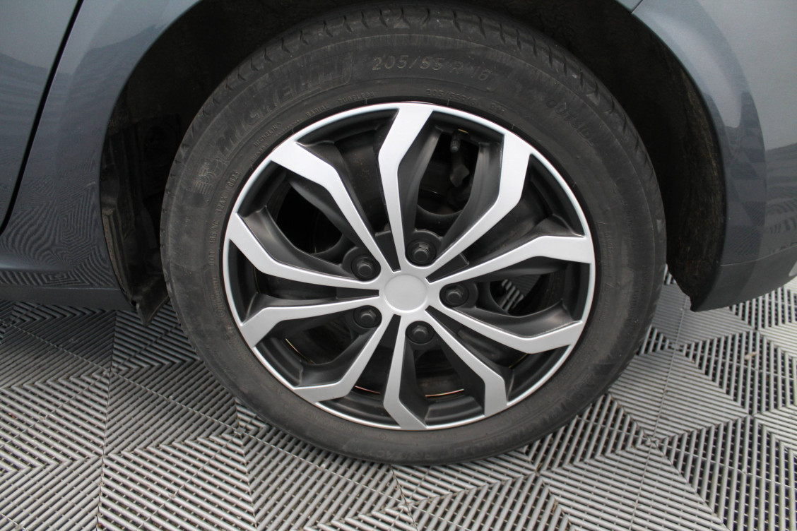 Acheter Renault Megane 4 Mégane IV Berline Blue dCi 115 Business 5p occasion dans les concessions du Groupe Faurie