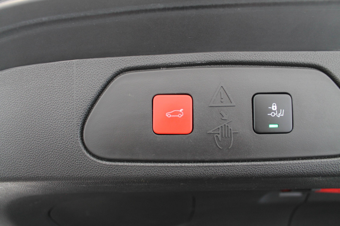 Acheter Opel Grandland Grandland Hybrid 225 ch BVA8 Elegance Business 5p occasion dans les concessions du Groupe Faurie