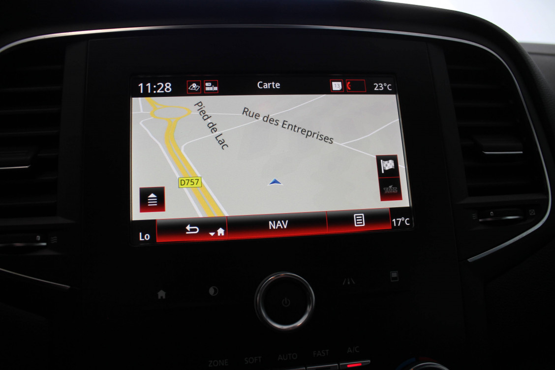 Acheter Renault Megane 4 Mégane IV Berline Blue dCi 115 Business 5p occasion dans les concessions du Groupe Faurie