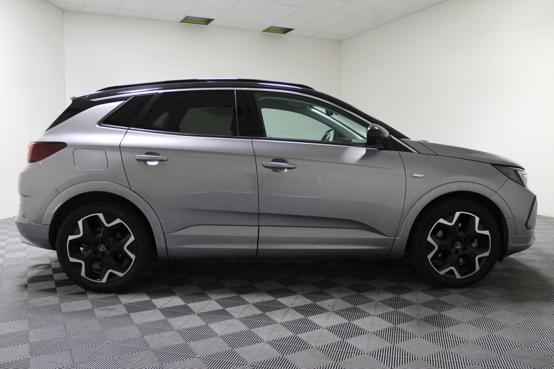 Acheter Opel Grandland Grandland Hybrid 225 ch BVA8 Elegance Business 5p occasion dans les concessions du Groupe Faurie