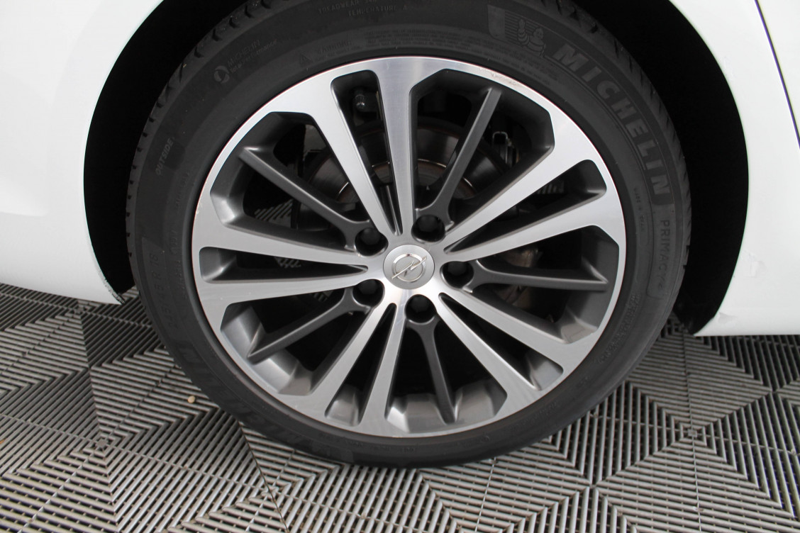 Acheter Opel Insignia Insignia Grand Sport 2.0 D 170 ch BlueInjection Elite 5p occasion dans les concessions du Groupe Faurie