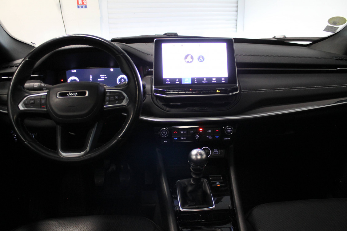 Acheter Jeep Compass Compass 1.6 I MultiJet II 130 ch BVM6 S 5p occasion dans les concessions du Groupe Faurie