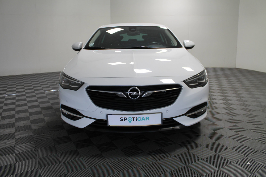 Acheter Opel Insignia Insignia Grand Sport 2.0 D 170 ch BlueInjection Elite 5p occasion dans les concessions du Groupe Faurie