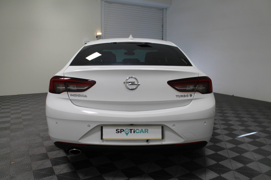 Acheter Opel Insignia Insignia Grand Sport 2.0 D 170 ch BlueInjection Elite 5p occasion dans les concessions du Groupe Faurie