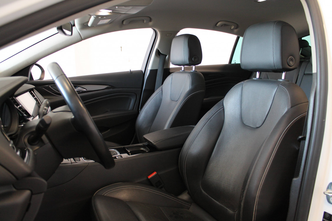 Acheter Opel Insignia Insignia Grand Sport 2.0 D 170 ch BlueInjection Elite 5p occasion dans les concessions du Groupe Faurie